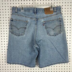 Levi's 550 Vintage Blue Jean Shorts Jort Sz 36 Relaxed Fit Distressed Light Wash